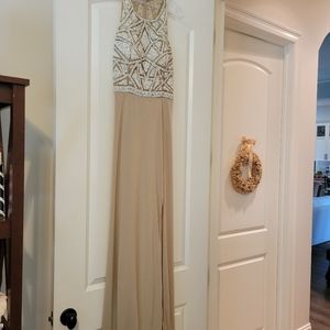 Gown (prom, ball, or wedding)